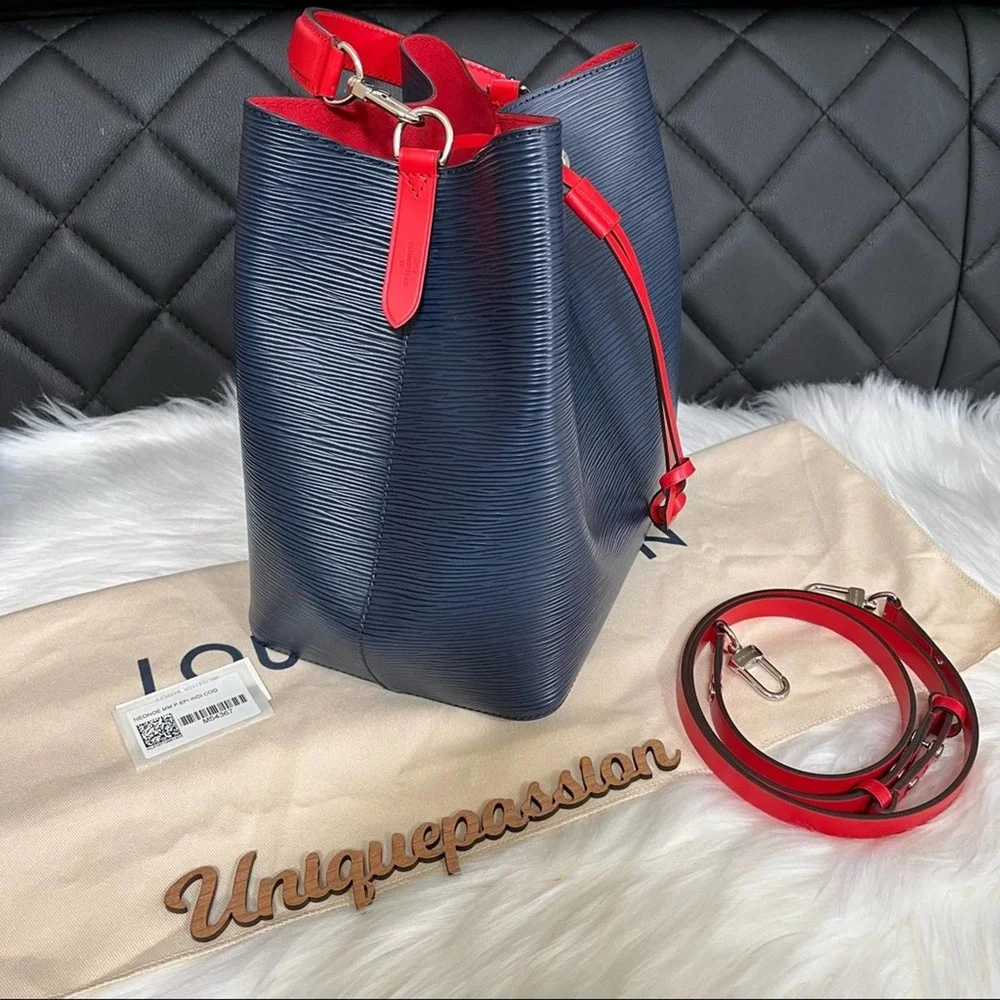 SOLD! Louis Vuitton Neonoe MM in Epi Leather Blue and Red - Picture 6 of 16